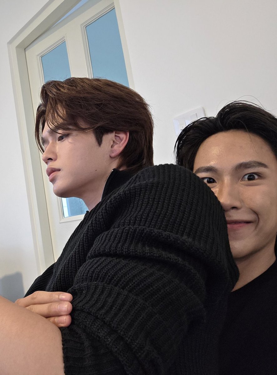 songniam's tweet image. แฟนนั่งตัก                             ลูกนั่งตัก

#MyRomanceScammer