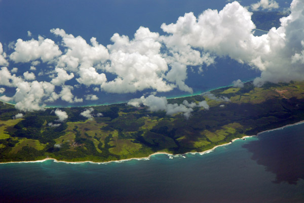 IndiaAesthetica's tweet image. Teressa Island famous for lush, green landscapes and meadows , Andaman and Nicobar 🟢🔵🌳🇮🇳