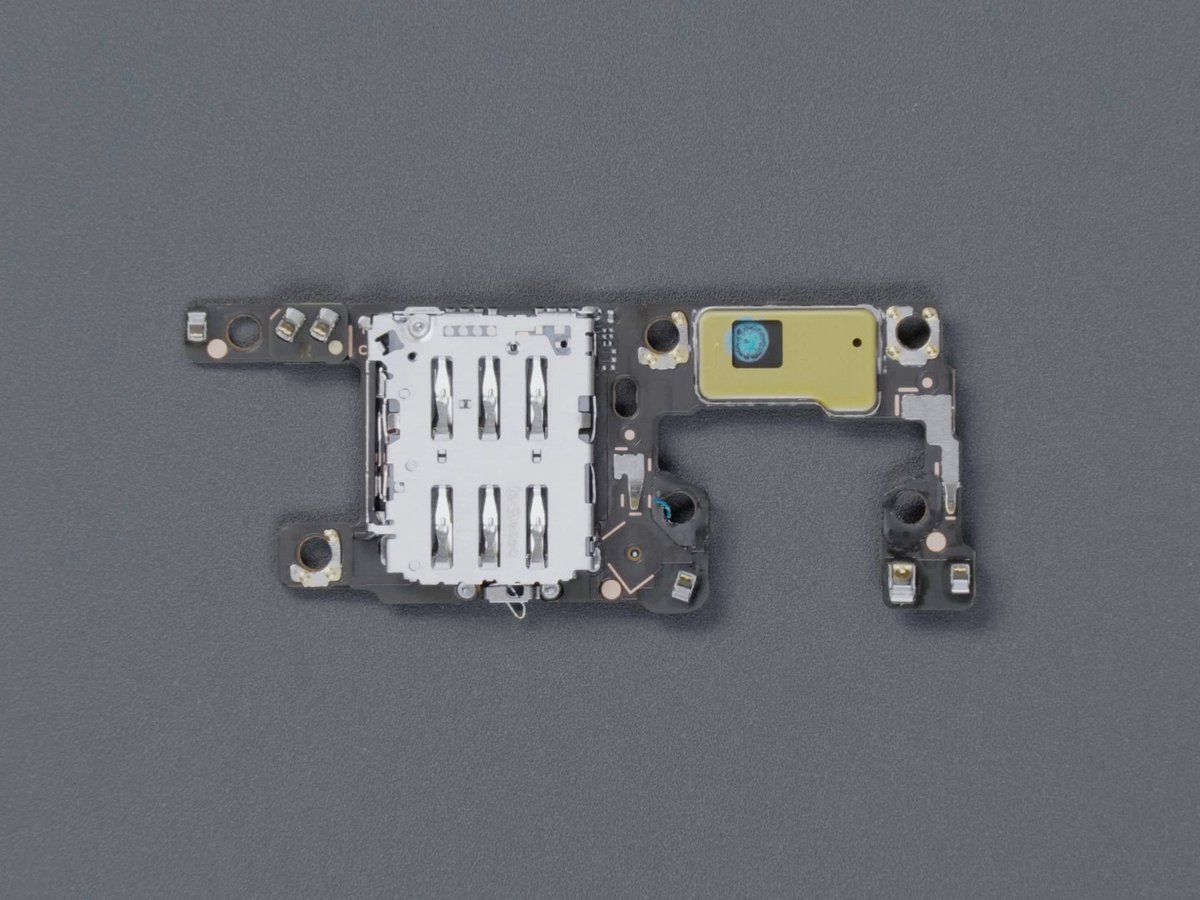 TechHome100's tweet photo. Speakers and Vibration motor
#Honor #HonorMagic8ProAir
11/12🧵 https://t.co/N5r7ePQPel