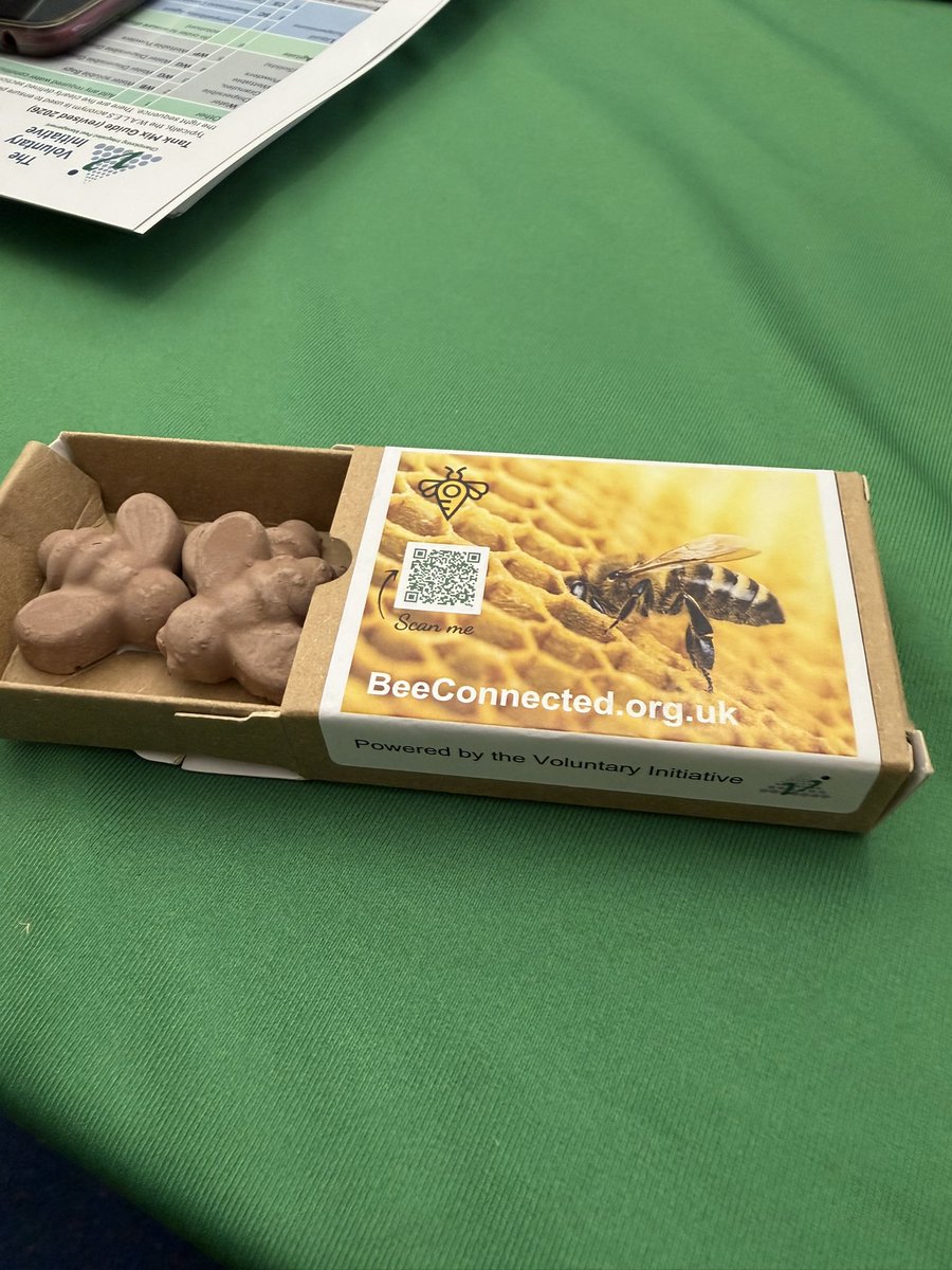 BeeConnectedUK tweet media