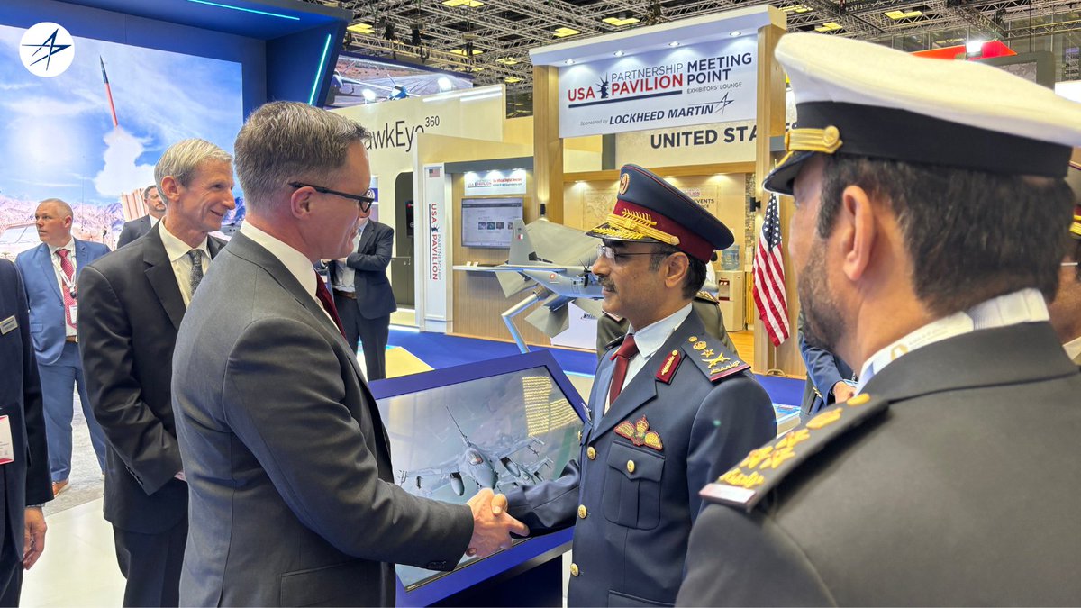 LMMiddleEast's tweet photo. At #DIMDEX, Dan Mouton, our Chief Executive for the Middle East, welcomed H.E. Lt. Gen. (Pilot) Jassim bin Mohammed Al Mannai, Chief of Staff of the Qatari Armed Forces, to the booth for discussions on integrated defense capabilities aligned with Qatar’s operational readiness. https://t.co/eAwX4yhLjr