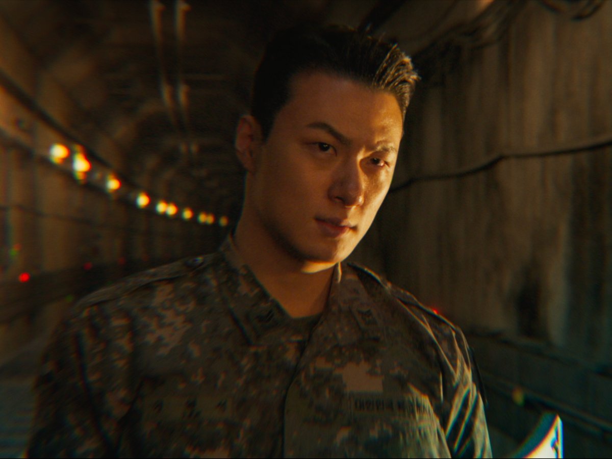 場面写真を公開📸✨

崩壊した世界ではじまる 生き残りをかけたデスゲーム⚔️
覚悟の表情を切り取ったキャスト４名の写真を公開🌀

3/20(金)全国公開🎬💫
#全知的な読者の視点から #アンヒョソプ #イミンホ #チェスビン #シンスンホ