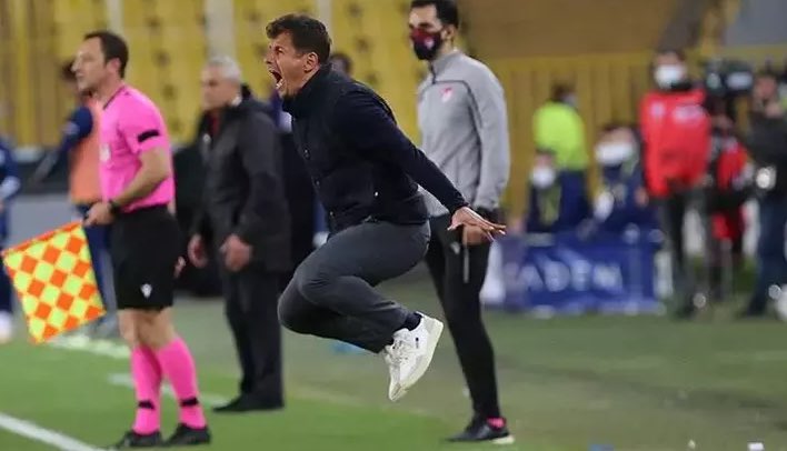 Akşam barış malının uzaya vurduğu toplarda