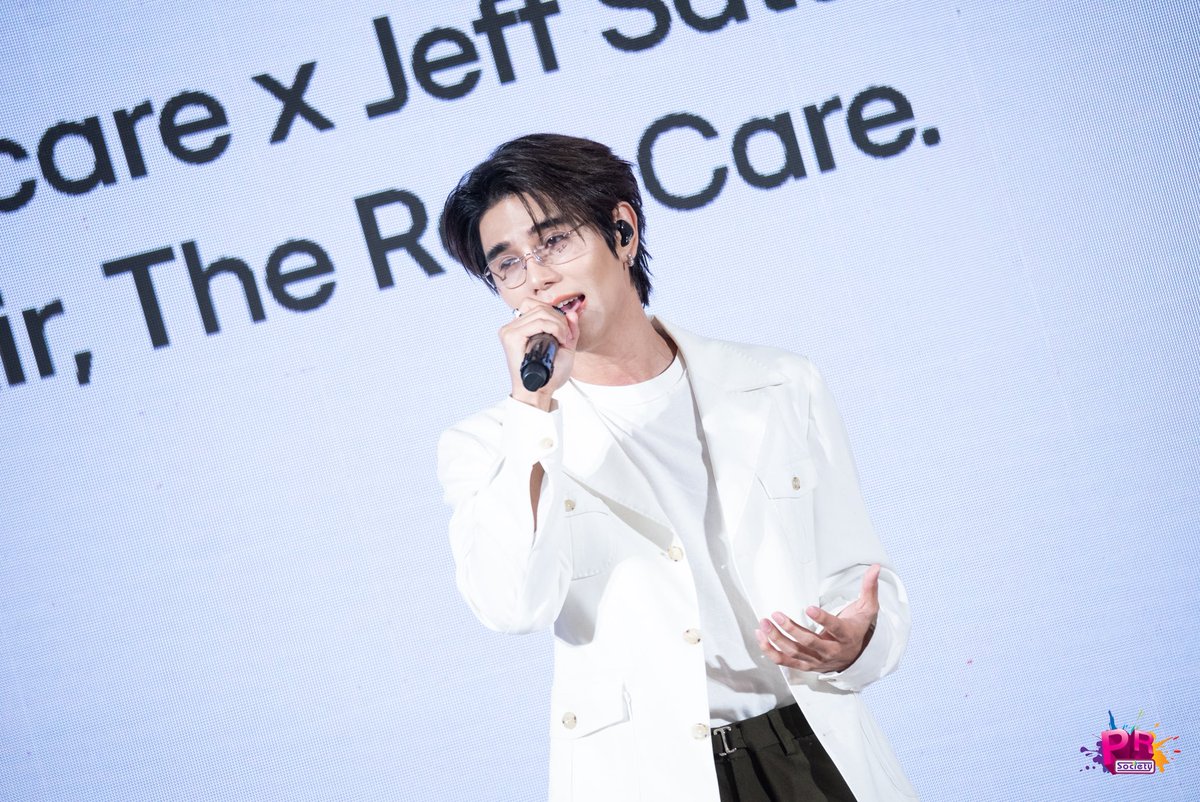 PRSocietyNews's tweet image. มีโชว์มาฝากแฟน ๆ ในงานเปิดตัวเครื่องฟอกอากาศ LG PuriCare™ AeroCat Tower ด้วยค่า~ 

#LGPuriCarexJeffSatur
#JeffSatur #เจฟซาเตอร์