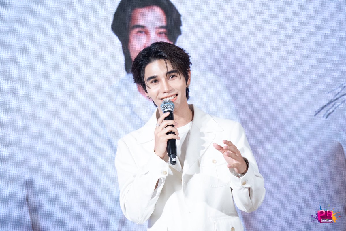 PRSocietyNews's tweet image. มีโชว์มาฝากแฟน ๆ ในงานเปิดตัวเครื่องฟอกอากาศ LG PuriCare™ AeroCat Tower ด้วยค่า~ 

#LGPuriCarexJeffSatur
#JeffSatur #เจฟซาเตอร์