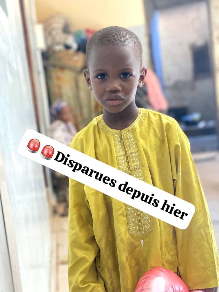 Noo_IDcard's tweet image. 🚨🚨:Avis de recherche urgent🚨nous lançons un appel très urgent à la disparition de de mon petit frère oumar ba wade colobane disparu depuis hier 🥺 aucun nouvelle de lui 🤧nous demandons humblement à tout personne qui l'aurait vu contacter immédiatement sur ve numéro 779627152