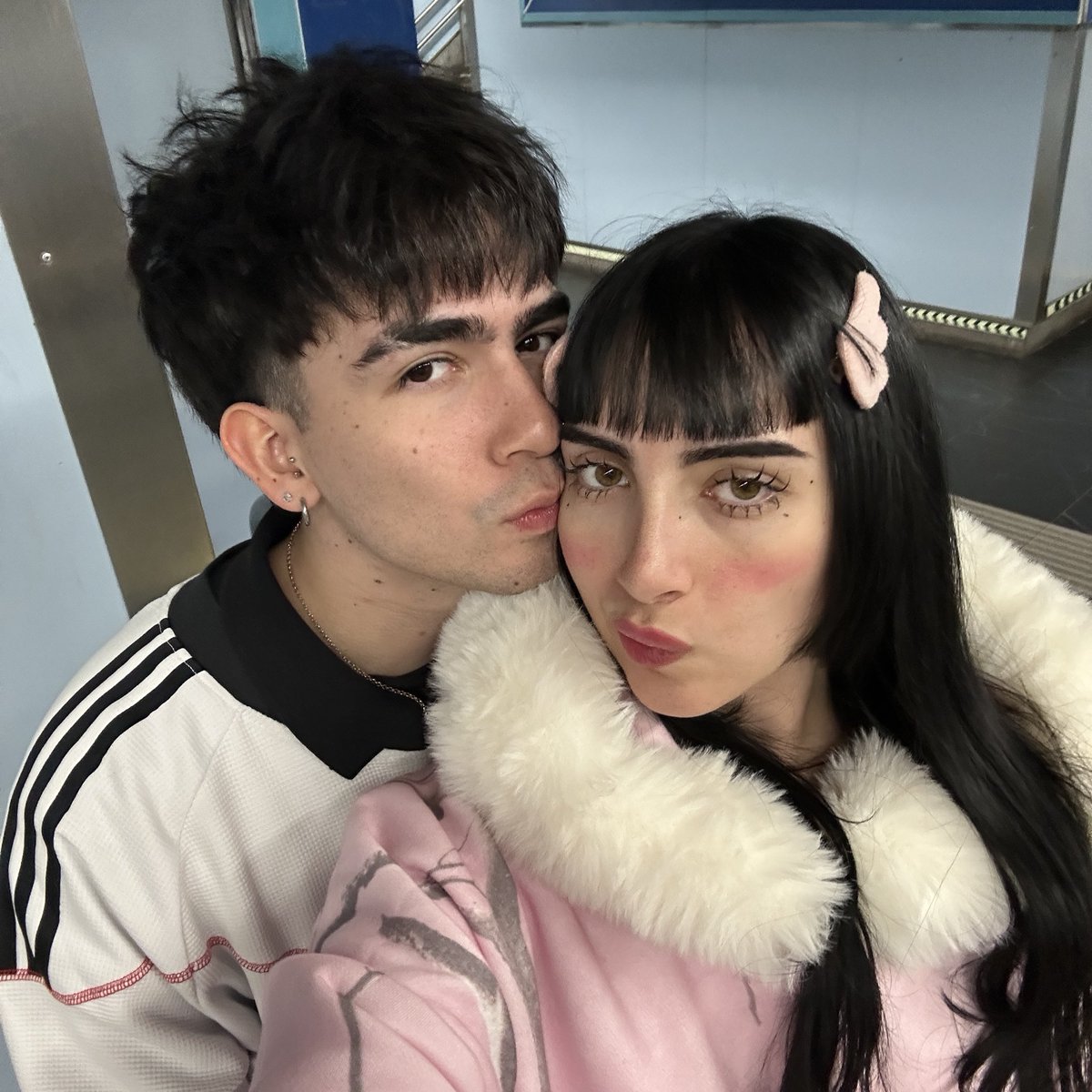 2 años con este y seguimos (para sorpresa de todos)… t amo.. ≧◡≦