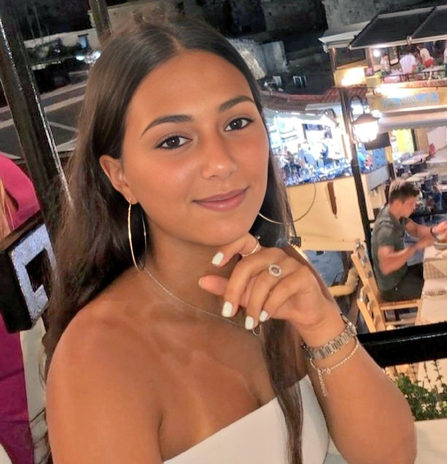 NoaMagid's tweet image. "I’m losing blood.
Mom, can you hear me? I love you.
They are coming to shoot me again.
I won’t survive."

These were the last words of Libby
Cohen Meguri, only 22 years old, before she was brutally murdered by Hamas monsters on October 7.