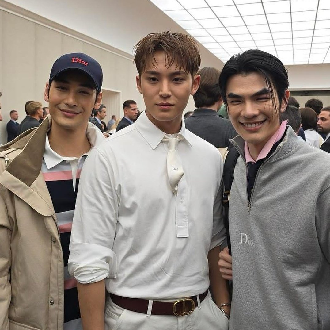 jjonnonuu's tweet image. YTTA