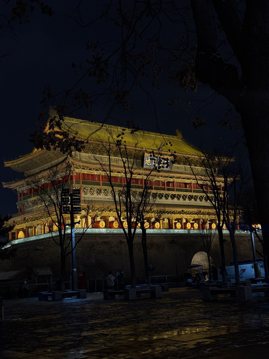 트친 누나들이랑 함께했던 
11박 12일의 선전 청두 충칭 시안 중국여행 끝,,
너무 아름다운 도시들이였어..