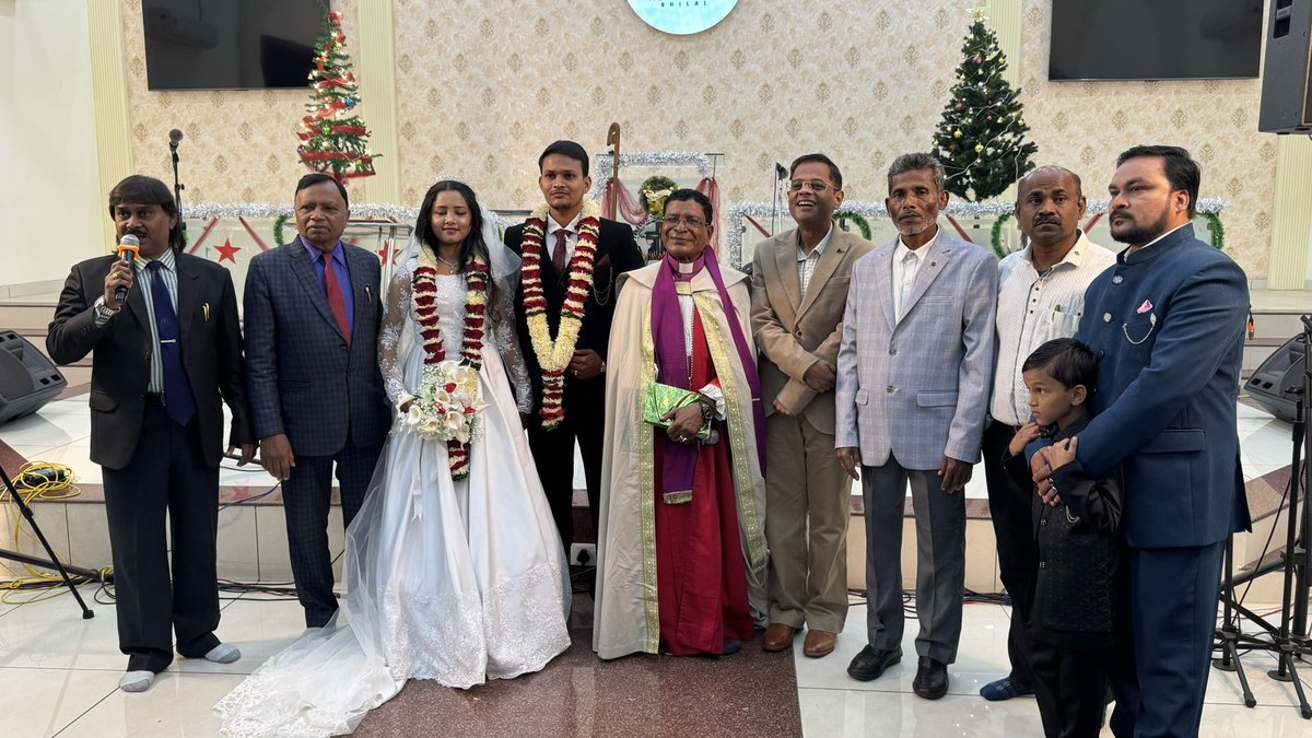 JesusJogi's tweet photo. शादियों में जाना हमेशा आनंद देता है।
हाल ही में एक विवाह समारोह में बोलने का अवसर मिला।
यहाँ विवाह पर 7 आत्मिक सत्य हैं।
अन्ना के Kingdom Couple से प्रेरित।
#MarriageMystery https://t.co/BCllL2Ygdc