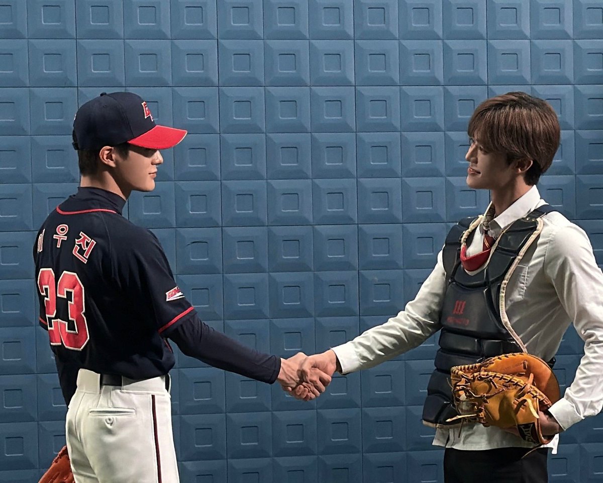 michipye's tweet image. at least kl kangen bias tinggal rewatch dramanya, ada unit, solo BA/schedule mereka, momen dari nomin sendiri,  sedepnyaaa jadi JJ stan stay mad haters  💅🏻💅🏻