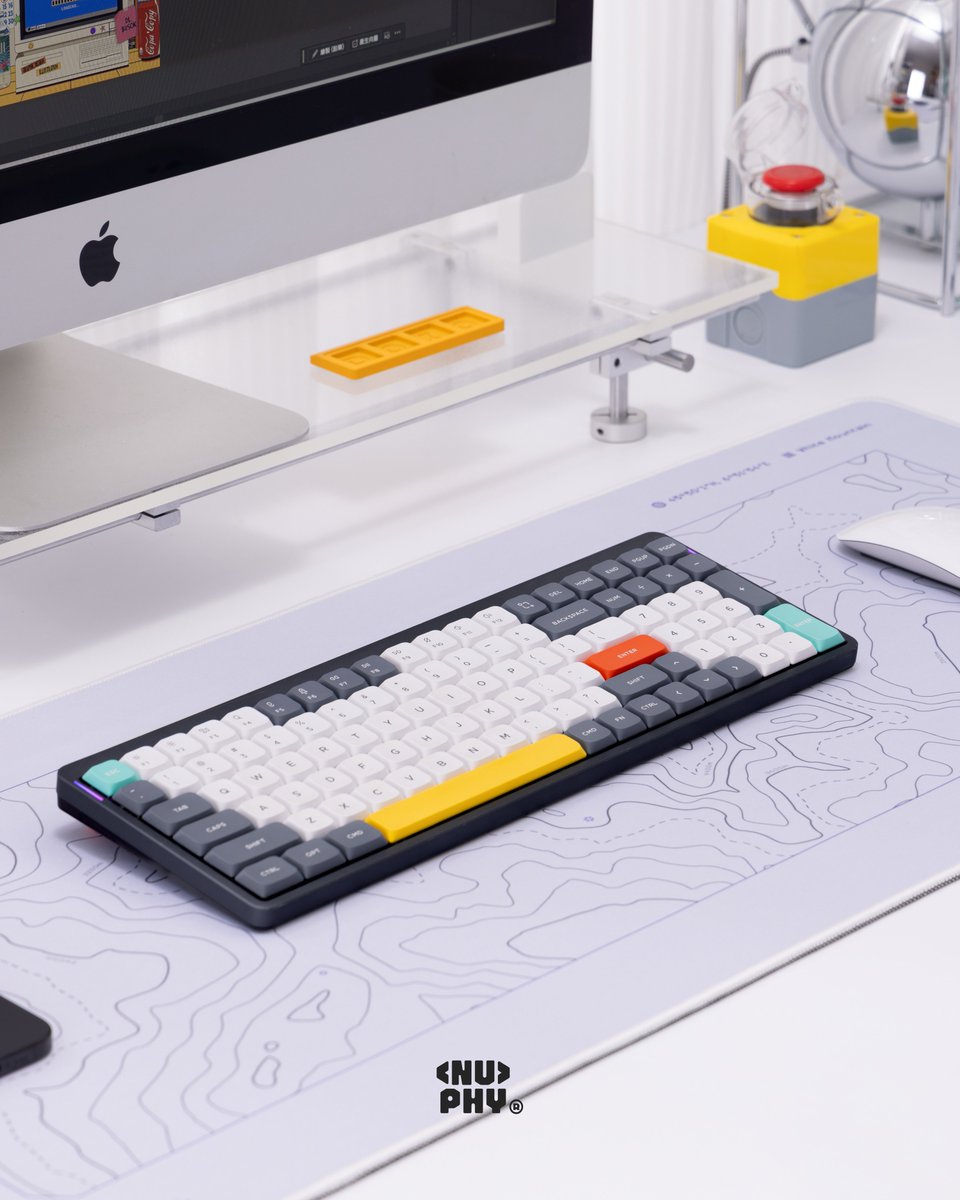 nuphystudio's tweet image. Low profile, high productivity. 🕊️
Air96 V2 keeps your wrists at a natural angle for all-day comfort, without losing the numpad you need.

More event  👉 nuphy.com/pages/new-year…
.
.
.
#nuphy #air96v2 #minimalistdesign #desksetup #customkeyboard #mechanicalkeyboard #tech