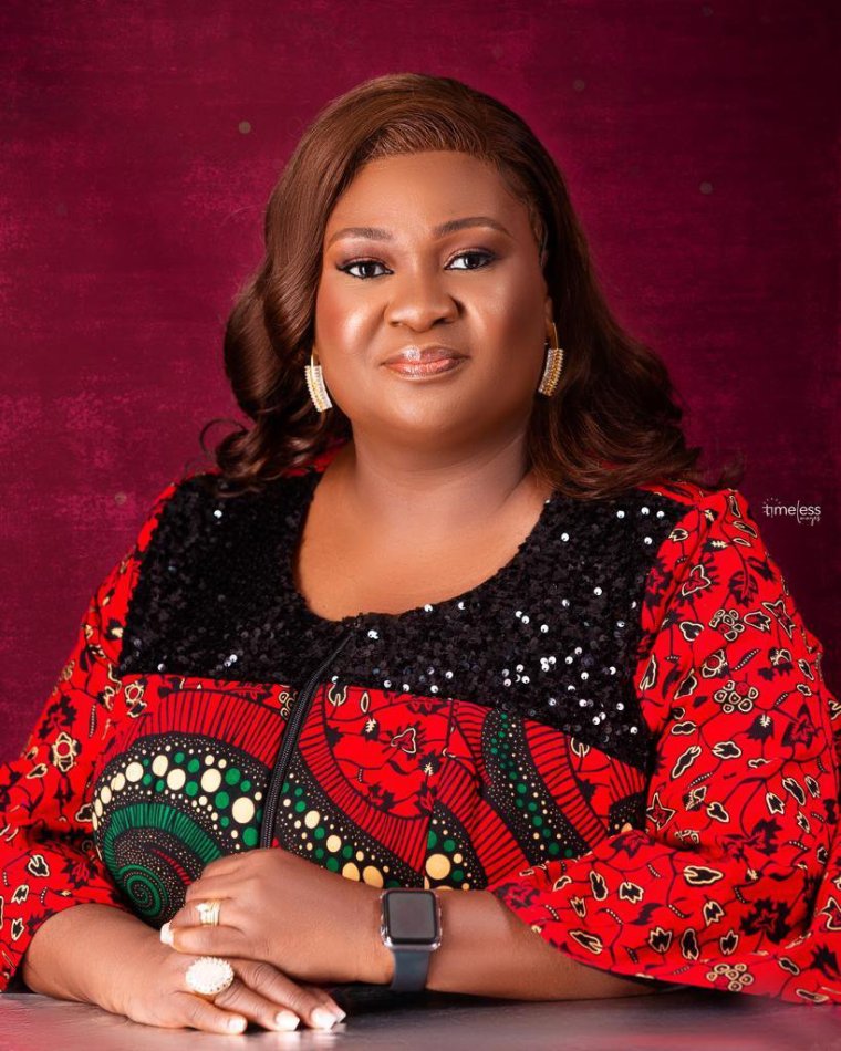 thegirdlengr's tweet image. My #FGM Heartbreak💔
"I Had Five Miscarriages Because Of FGM!"

Valerie Lolomari (recently awarded an MBE) Recounts:
"I was 16 when I was forcibly subjected to FGM and the physical and emotional trauma is still with me today.
I was born to two teenage parents, and was given to my