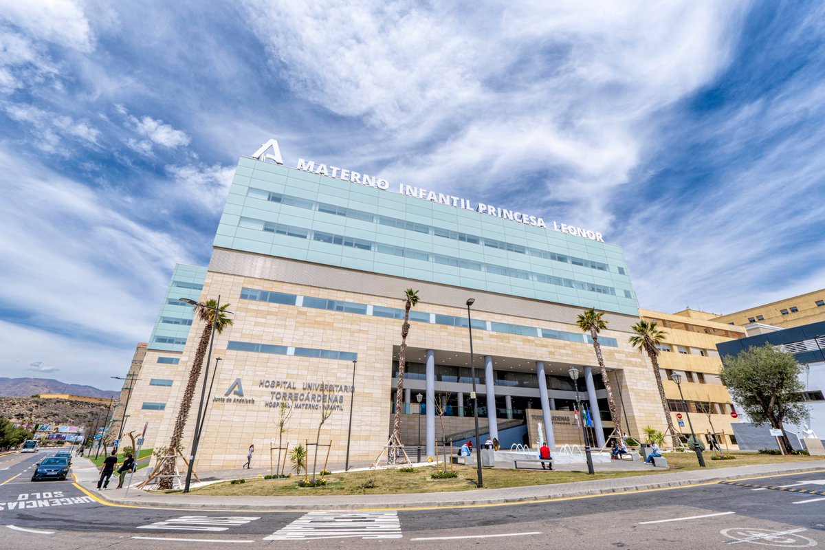 El Hospital Universitario Torrecárdenas alcanza el puesto 24 del ranking de hospitales con más reputación de España y es el 5º de Andalucía.

⬆️ Subimos 12 posiciones en 6 años.
👏 Gracias a todos los profesionales que lo hacéis posible.

<a href="/AlmeriaJunta/">AlmeríaJunta</a> <a href="/saludand/">Consejería de Sanidad, Presidencia y Emergencias</a> <a href="/AndaluciaJunta/">Junta de Andalucía</a>