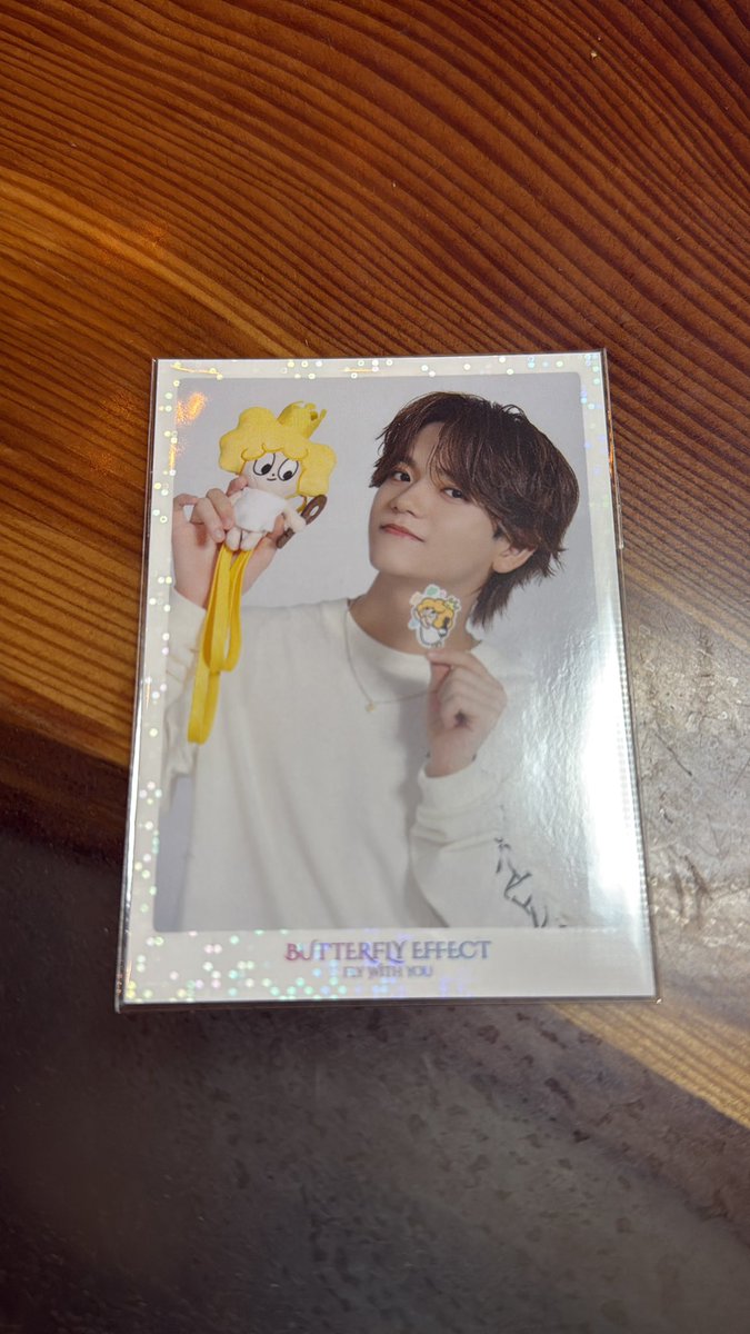 ななな tweet media