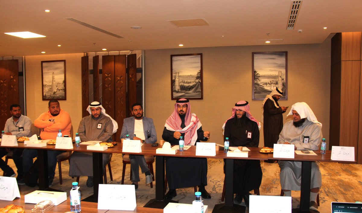 beronaizah's tweet photo. تكاتف مثمر بين جمعية البر بـ #عنيزة وجمعية مأوى للخدمات الاجتماعية ومؤسسة الإسكان التنموي الأهلية و شركة طرائق للإستشارات الهندسية في ورشة عمل متخصصة لمتابعة الوحدات السكنية للأسر الأشد حاجة. 🤝
​جهود تُذكر فتشكر لتوفير الاستقرار والأمان للأسر المستفيدة. 🤍🌱 https://t.co/FxJIS6Ko0J