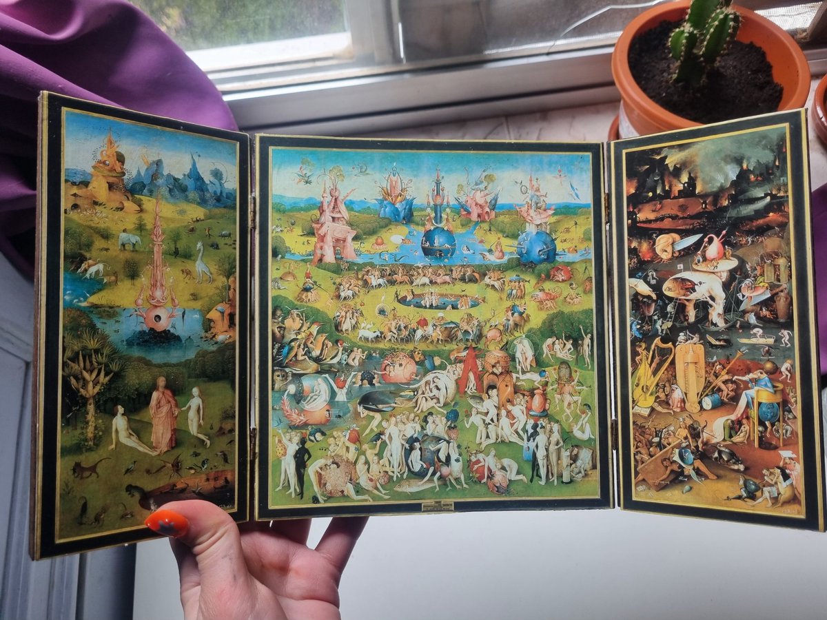 Grinxy_'s tweet image. Gracias a quien lo haya tirado a la basura, espero q no esté maldito o algo xq esta en perfecto estado 😭