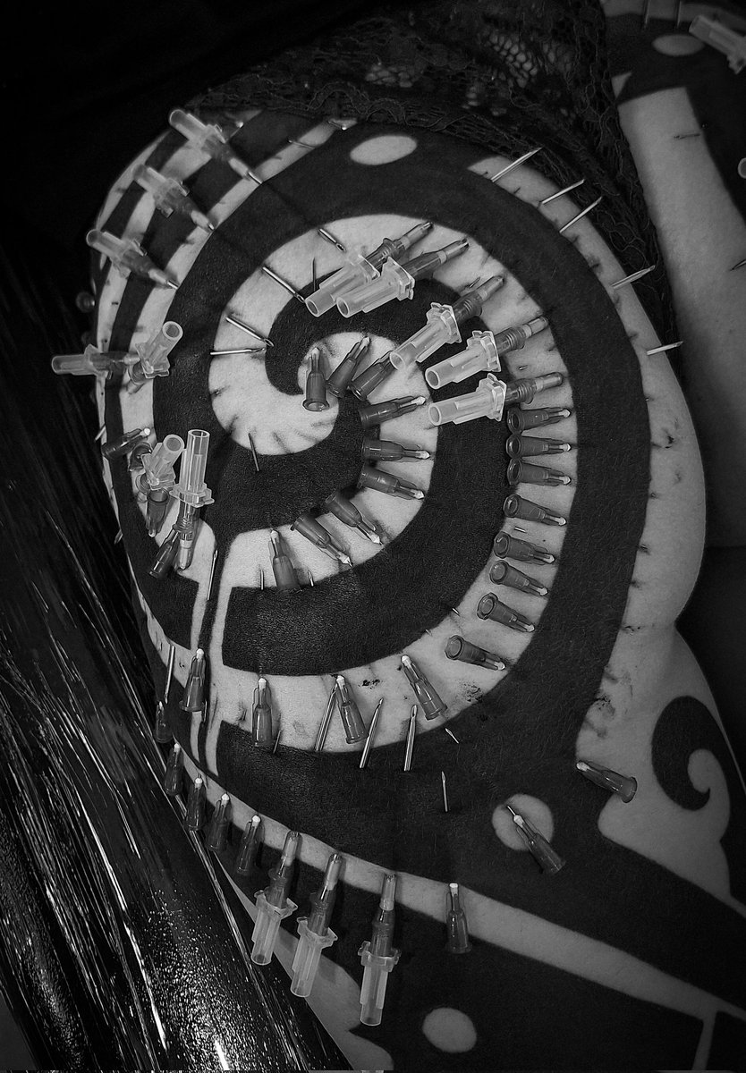 ⛧ K † † † Y ⛧ tweet media