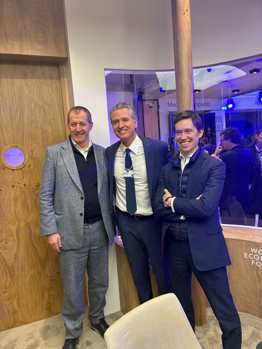 Pleasure to meet ⁦<a href="/GavinNewsom/">Gavin Newsom</a>⁩ and learn he swears about The Orange Man Baby almost as much as I do. Booked for ⁦<a href="/RestIsPolitics/">The Rest Is Politics</a>⁩ - watch this space (ps proving ⁦<a href="/RoryStewartUK/">Rory Stewart</a>⁩ theory that US politicians do better shirt suits hair and teeth than 🇬🇧