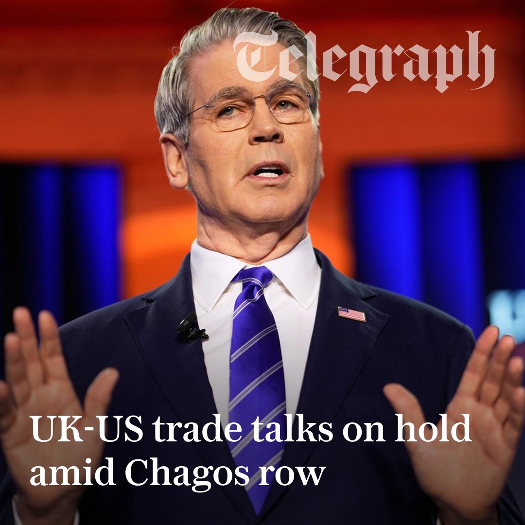 Telegraph's tweet image. 🚨 The US has signalled that trade talks with Britain are on hold as it accused Sir Keir Starmer of “letting us down” over the Chagos Islands.

Find out more ⬇️
telegraph.co.uk/business/2026/…