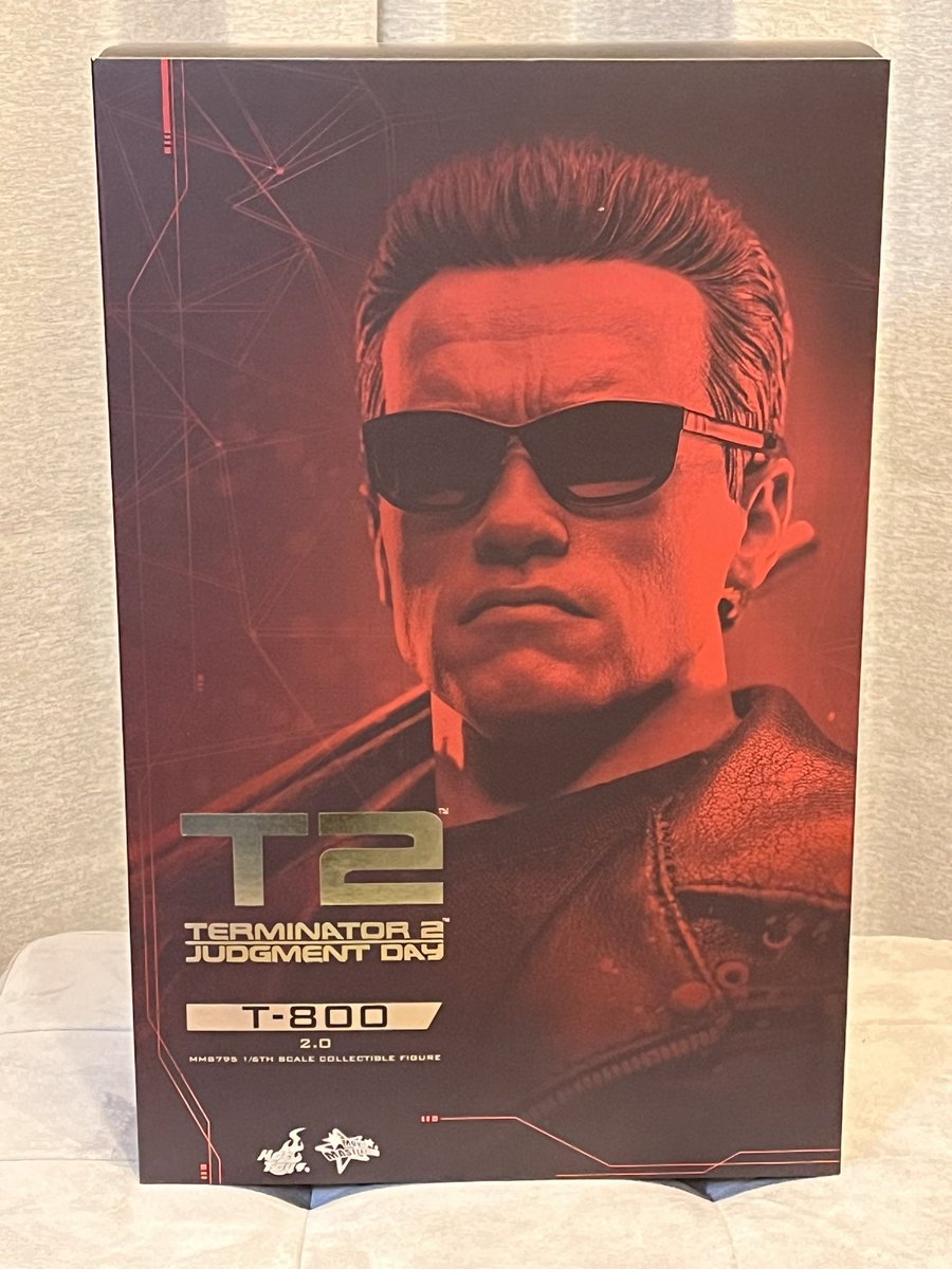 今年初のホットトイズ、ターミネーター2のT-800がきました！😚 小物が
