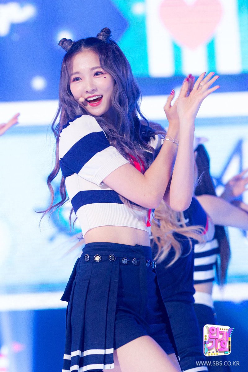 remi_ly0426's tweet image. Cherry Bullet Day🍒❤️

7年前の今日、デビューしました🌟
過去に活動していた大切なグループの
デビュー日であり、私のデビュー日でも
あります。

これからも前に進んでいきます！
応援よろしくお願いします😌💭

#cherrybullet #ろぐゆー #福本れみ
#레미