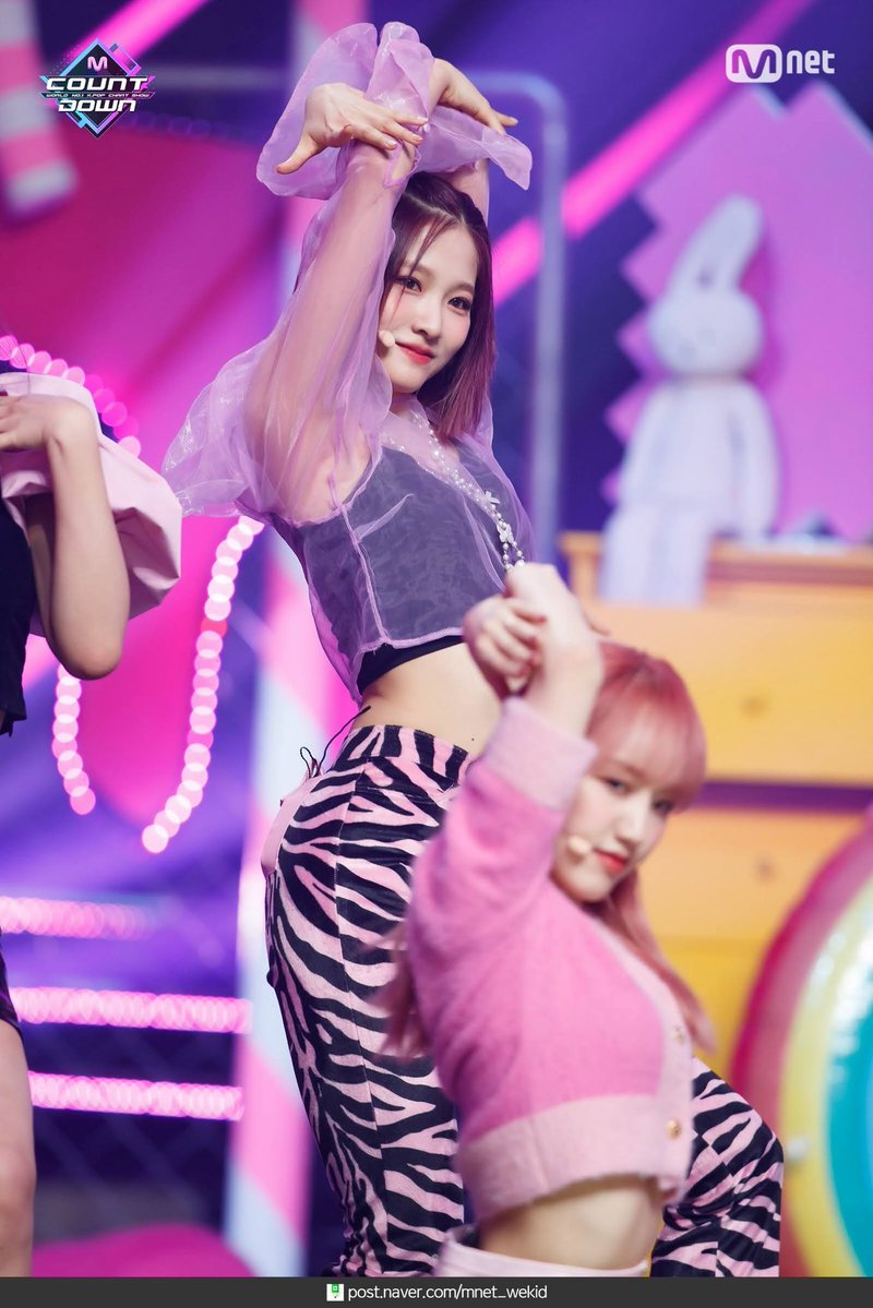 remi_ly0426's tweet image. Cherry Bullet Day🍒❤️

7年前の今日、デビューしました🌟
過去に活動していた大切なグループの
デビュー日であり、私のデビュー日でも
あります。

これからも前に進んでいきます！
応援よろしくお願いします😌💭

#cherrybullet #ろぐゆー #福本れみ
#레미