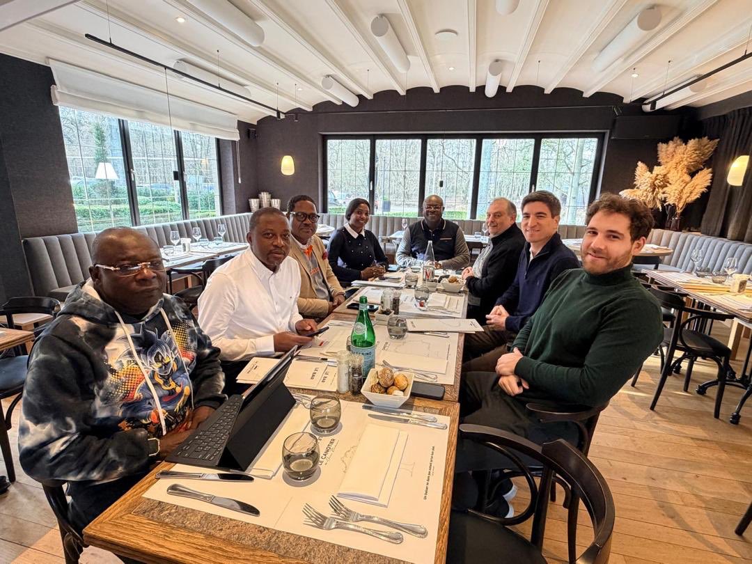 Heureux d’être ce jour à NEUPRE dans la province de Liège en mission de supervision du procès de fabrication des unibridges destinés au projet de réalisation du Flyover du PK12 et du pont d’Ebel Abanga.