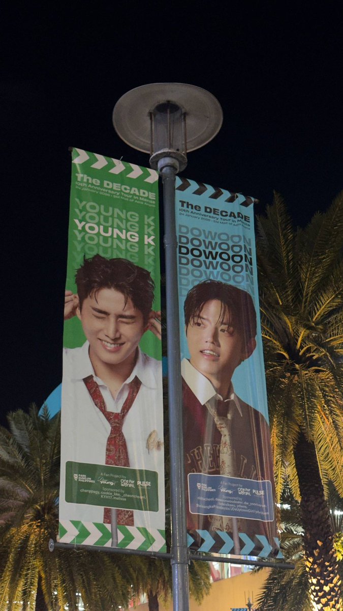 ourdearyoungk's tweet image. DUG DUG TAK TAK…🫀🎶

My Day, our colorful lamp post banners are now up at SM MOA North Terminal! 🥹

Catch our SUPERBAND on your way! ❤️💚💛💙

🗓️ Jan 21–27, 2026

#DAY6_10th_Anniversary_Tour #The_DECADE_MANILA