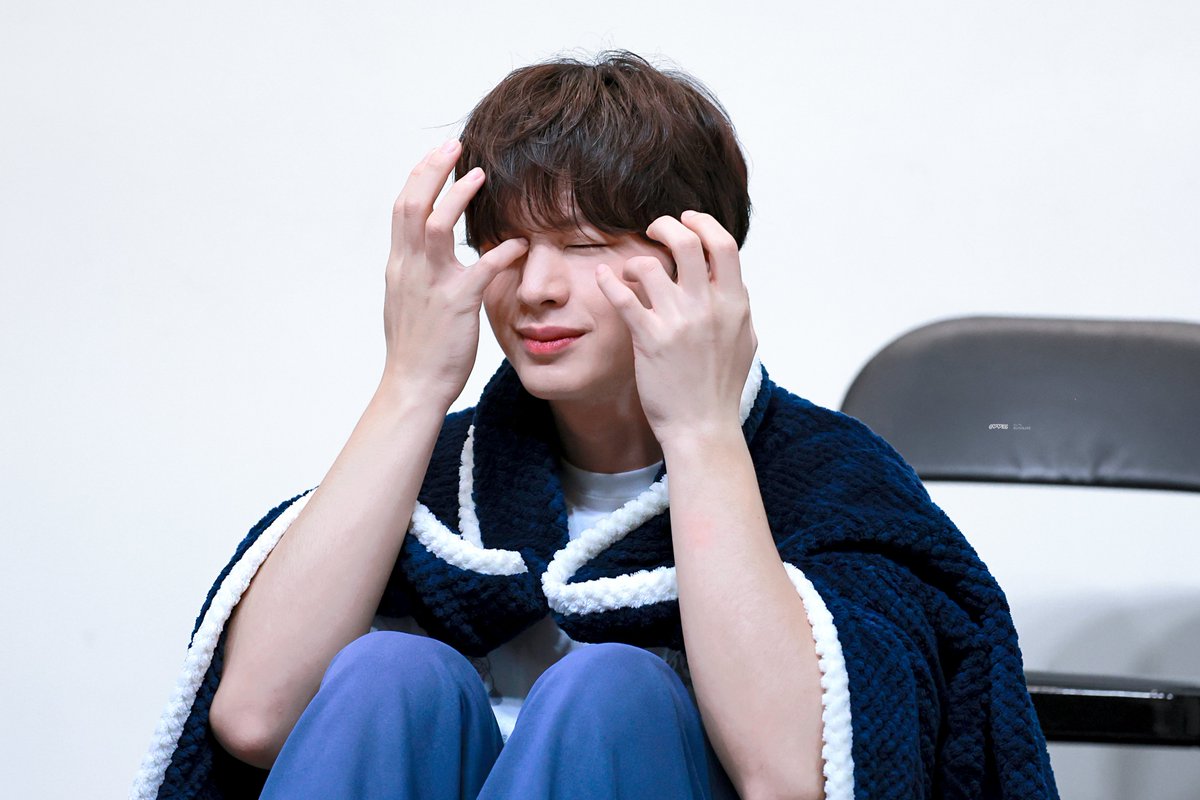 6OOK6's tweet image. 260117 프롬 포토이벤트 #육성재💗 

남자 천연애교𓈒𓈒♡

#성재 #ユクソンジェ
#YOOKSUNGJAE @BTOB_6SJ