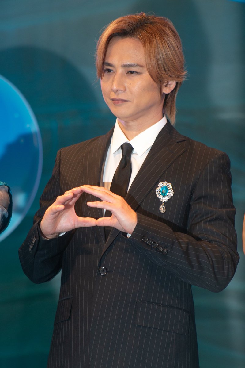 cinemalife_web's tweet photo. 『劇場版 転生したらスライムだった件 蒼海の涙編』完成披露試写会

✨堂本光一、人気作品への参加に「僕でいいのかな」キャラクタービジュアルを見て「さらにびっくり」

▶ https://t.co/ppfbOmNnVe

#転スラ
#堂本光一
@ten_sura_anime https://t.co/RFD9Jw1ndl