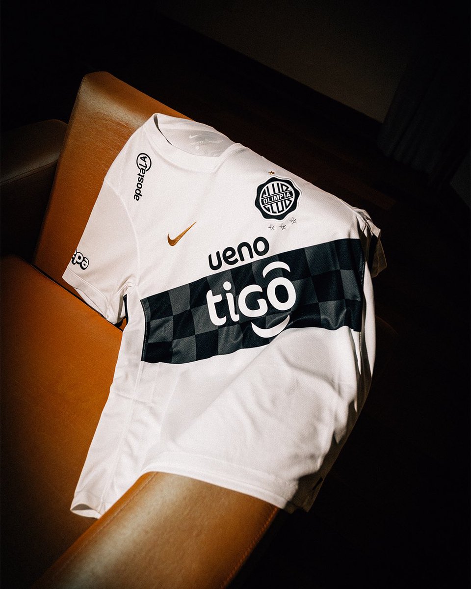 cotonogues's tweet photo. Con estas camisetas, celebramos el legado imborrable de Osvaldo Domínguez Dibb, nuestro eterno Presidente.

La persona que nos enseñó que, para Olimpia, no existen imposibles.

¡Heredamos la Gloria! 🕶👑 https://t.co/8QU5PQq7fg