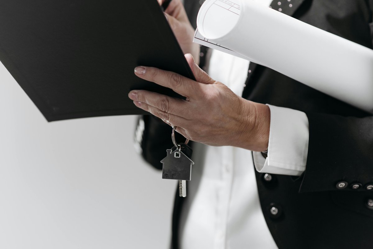 PCUncensored's tweet photo. Selling a home in Georgia? In 2026? Learn what the 2024 commission changes mean for sellers, buyer representation, and how compensation decisions can impact demand and offers. Buy Georgia Realty explains what you need to know. https://t.co/wv2tKpcfaE https://t.co/wxIm6Ev7F4