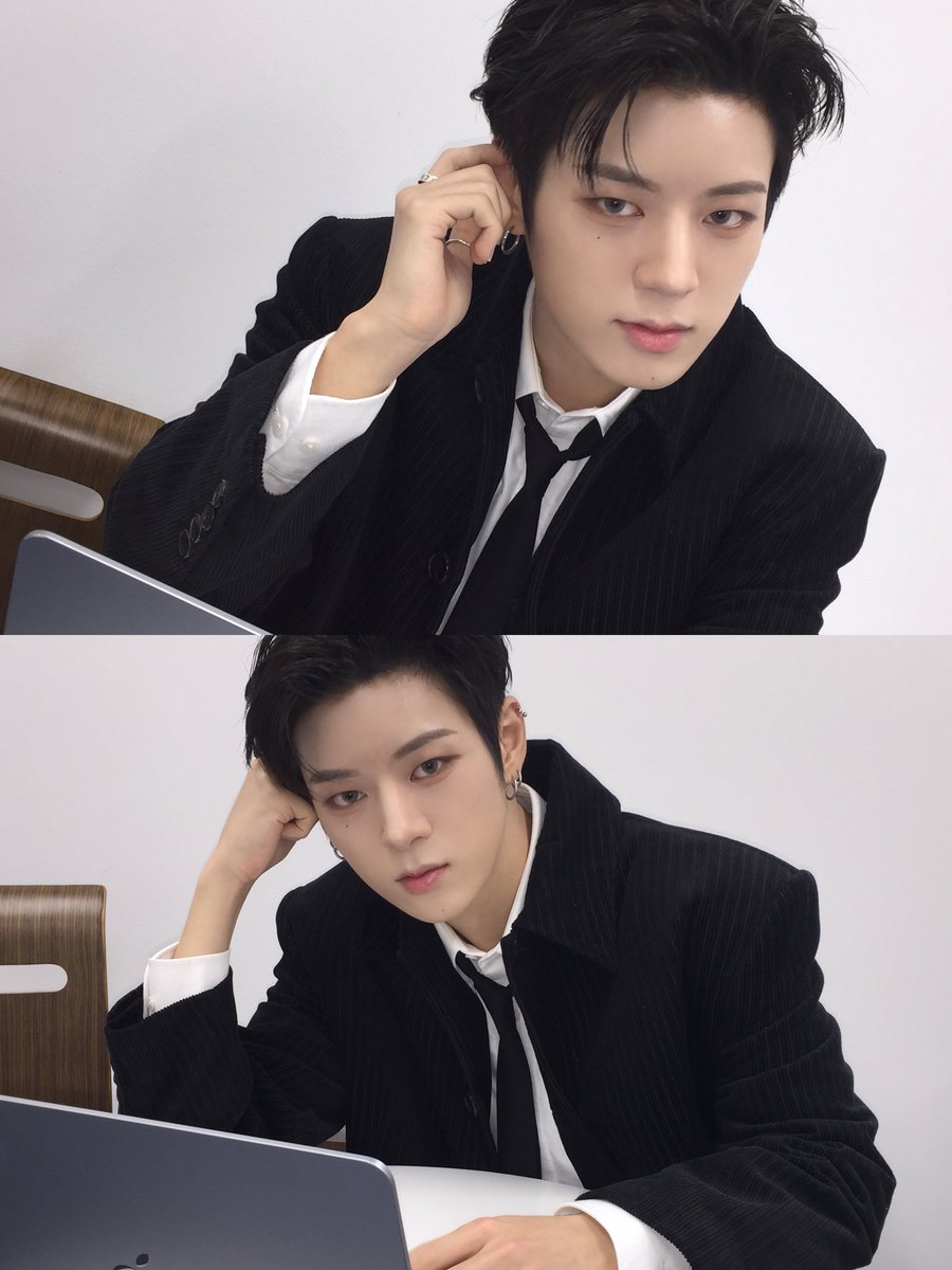 👓 👔 💻 .ᐟ.ᐟ 

#NOWZ #나우즈 
#진혁 #JINHYUK