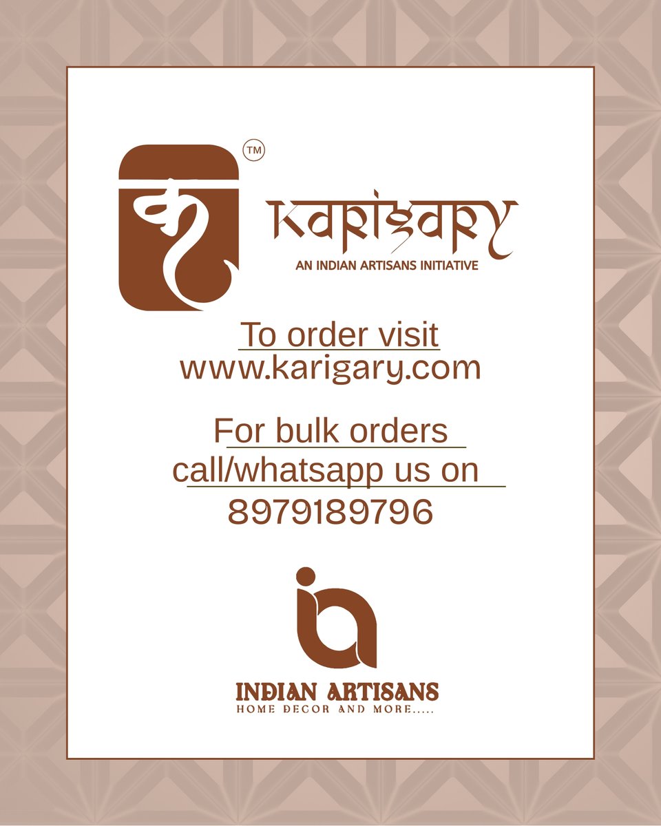 Indiankarigary's tweet image. Carry elegance to every celebration. ✨
A handcrafted sweet box with a graceful handle—perfect for festive gifting and rituals.

#karigary #FestiveGifts #SilverBox #IndianDecor #LuxuryLiving
