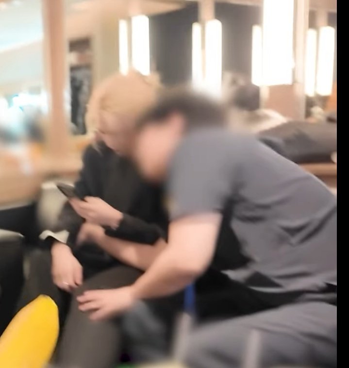 Bbokk_lix's tweet image. 스키지기를 시기하고 질투하고