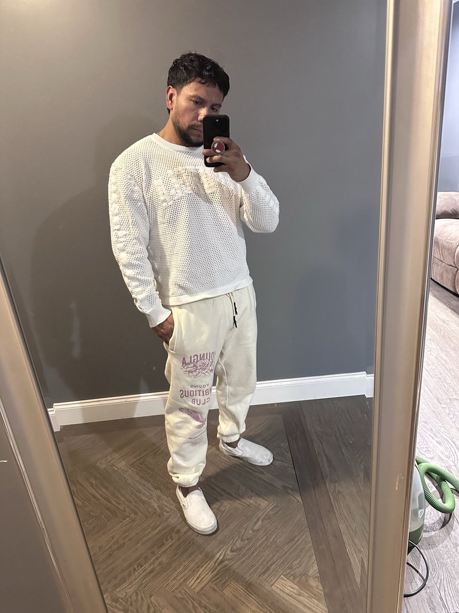 GM &amp; happy hump day!🙌🏽