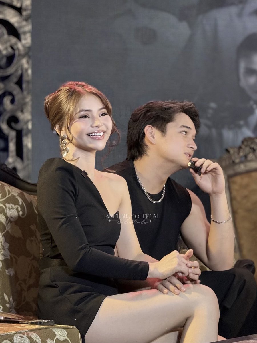 lancebreyofc_'s tweet image. Here's #LanceBrey sharing insights with the media after Hell U MediaCon. 

LANCEBREY BREAK LOOSE

@lancejustincar | @Itsmeaubreyc 
#HellUniversity | #AubreyCaraan | #LanceCarr