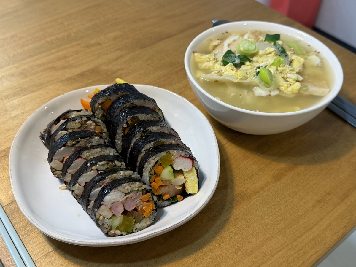 _Datstar_'s tweet image. 집 김밥 조아효🤍