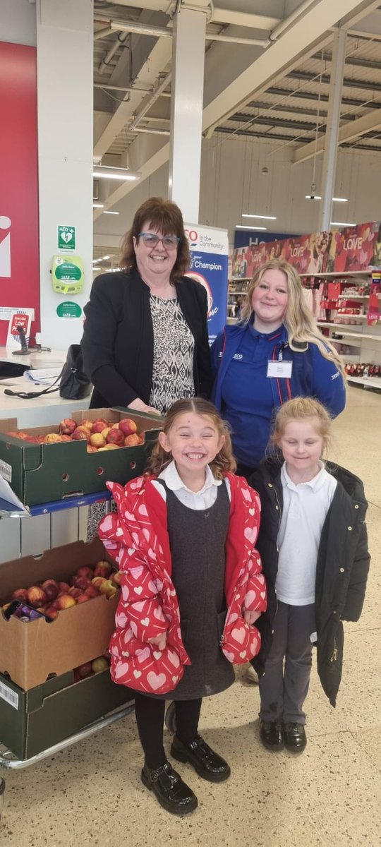 rose knipe tweet media