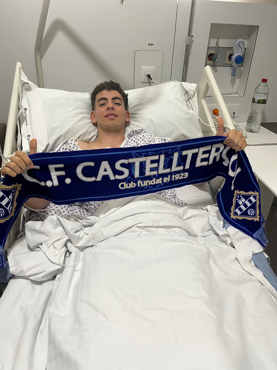 🔵Ahir el Roger es va sotmetre a l'operació del menisc exterior de la cama esquerra.

💪Des del club et desitgem una ràpida recuperació!

⏳💙Des d'avui mateix comença el compte enrere per tornar-te a veure defensant la porteria de #CollDeMosca 
#100preBlaus