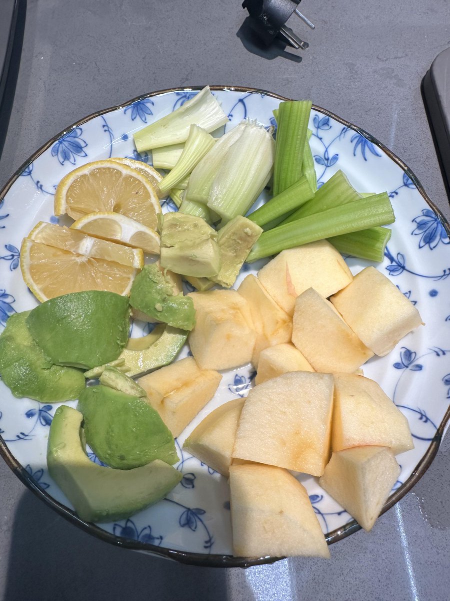 RunBookmark7's tweet image. 自家製ヘルシージュース、かなり美味しそうですね！