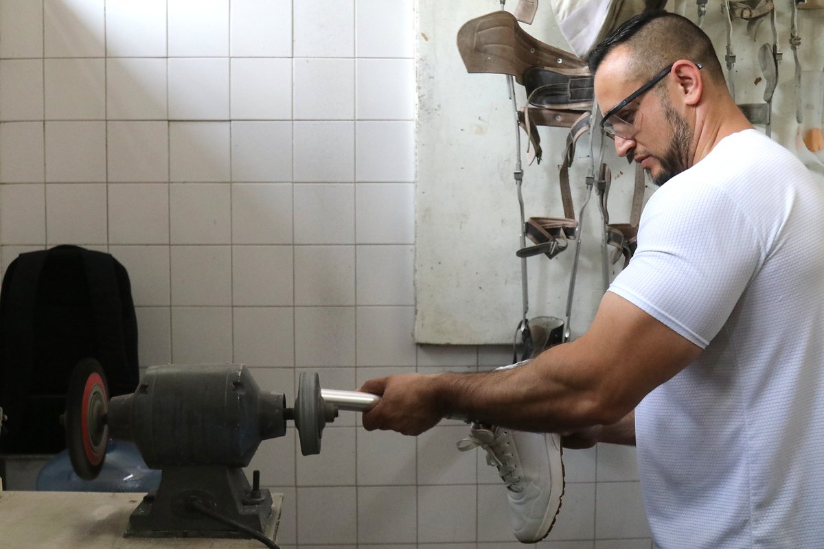 Mediante la elaboración y entrega de prótesis y órtesis a la medida de cada paciente, trabajamos en la inclusión, la rehabilitación integral y la mejora de la calidad de vida de las personas con discapacidad o en riesgo de adquirirla.