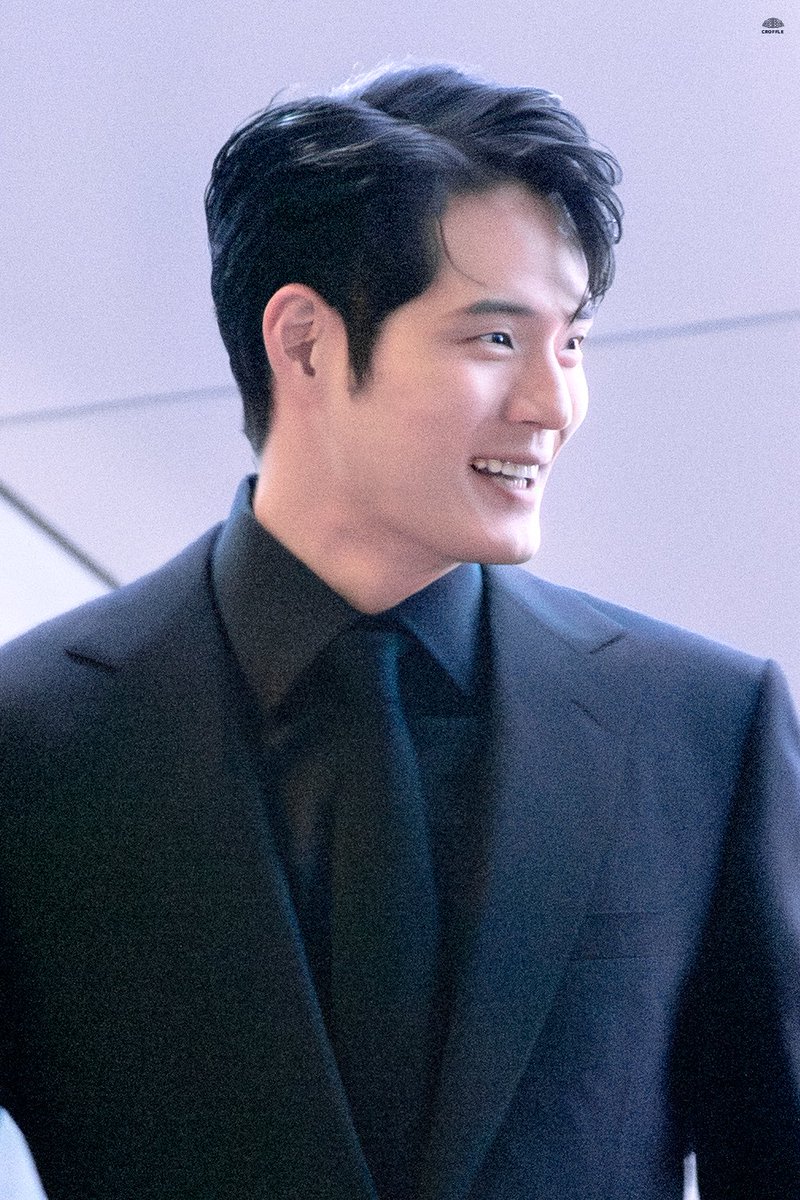 𝗞𝗢𝗥𝗘𝗔 𝗠𝗨𝗦𝗜𝗖𝗔𝗟 𝗔𝗪𝗔𝗥𝗗𝗦🏆
20260119 제10회 한국뮤지컬어워즈
#서경수 

한없이 다정한 눈빛🥹