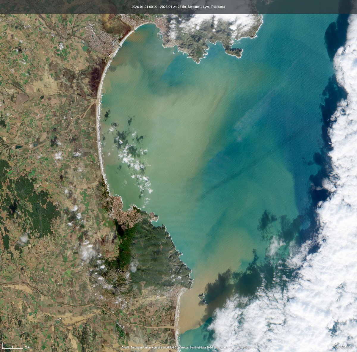 El Golf de Roses i la desembocadura del Ter plena de sediments després de la llevantada a vista de satèl·lit. 😍