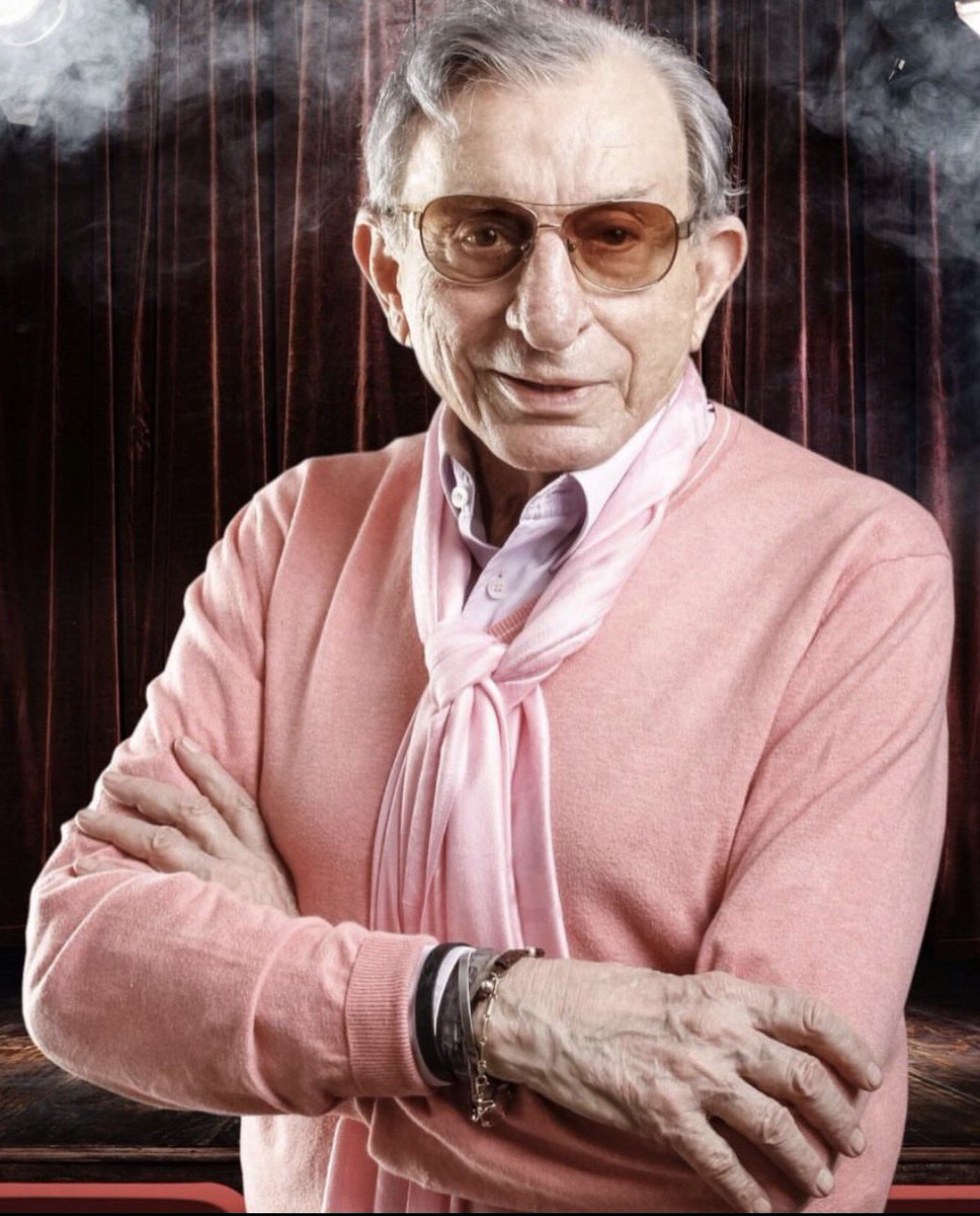 Haldun Dormen Türk tiyatrosunun, sanatının çok önemli bir ismiydi.
Yerini doldurmak mümkün olmayacak. Kendisiyle tanışan kendisinden ders alanlara ne mutlu...