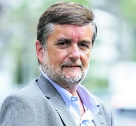 Francisco Undurraga, el próximo Ministro de las Culturas, las Artes y el Patrimonio, lo más cerca que ha estado de la cultura es un curso de locución en AIEP.