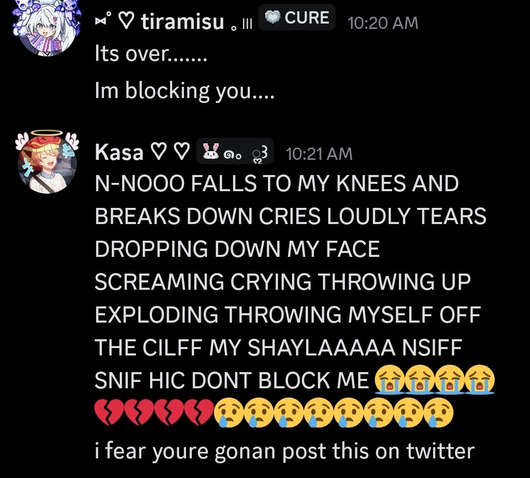 ALNSTIDOL's tweet image. Who wanna sit in this this tub w me and rub my fucking butt  @unknowncure_