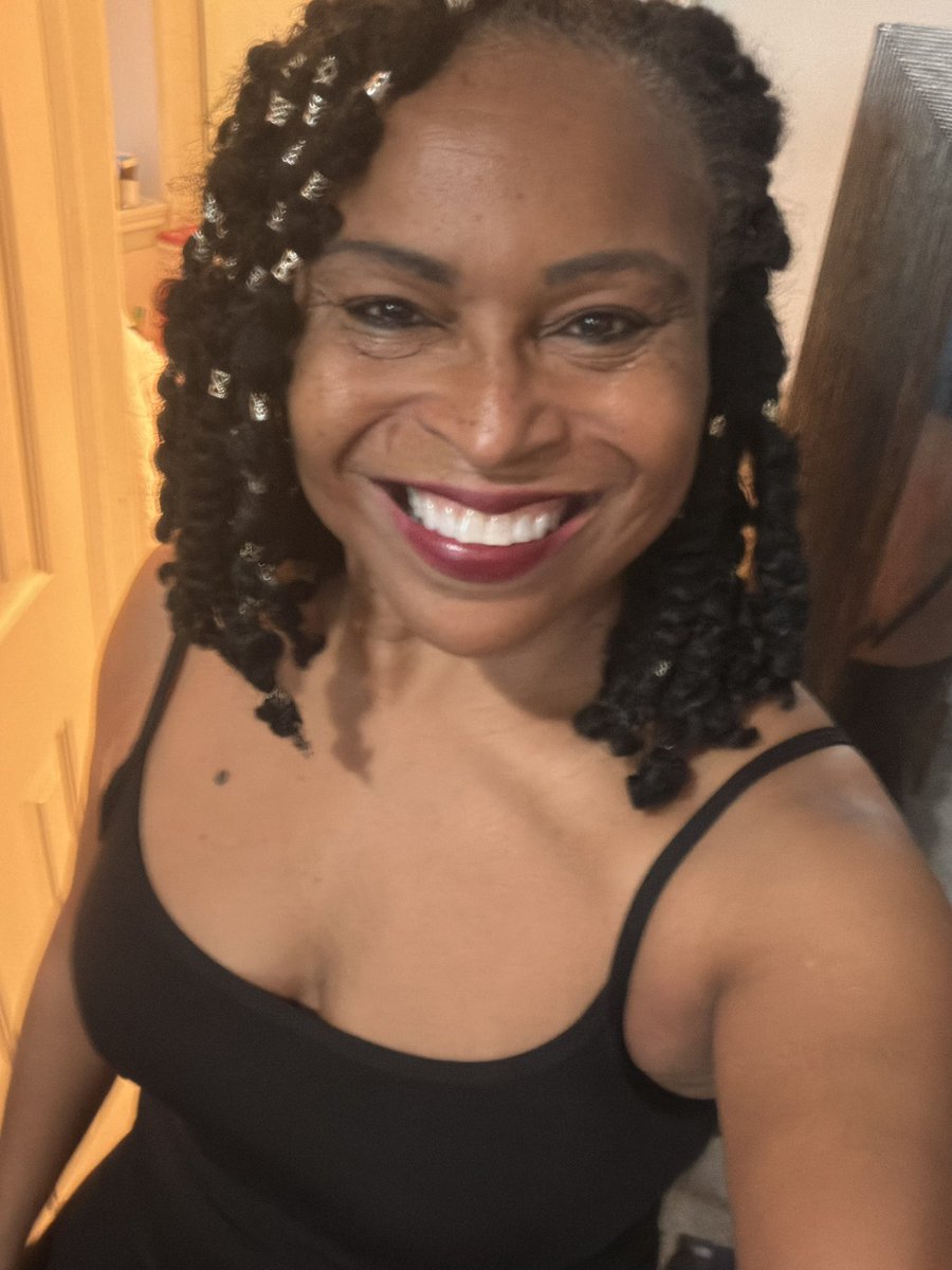 2BlessedHighly's tweet photo. #Exercise time for me and I do not feel like it, but I’m #GettingitIn because it helps me feel #mentally and #physically fit. Let’s get it https://t.co/2udfNGGE8E
